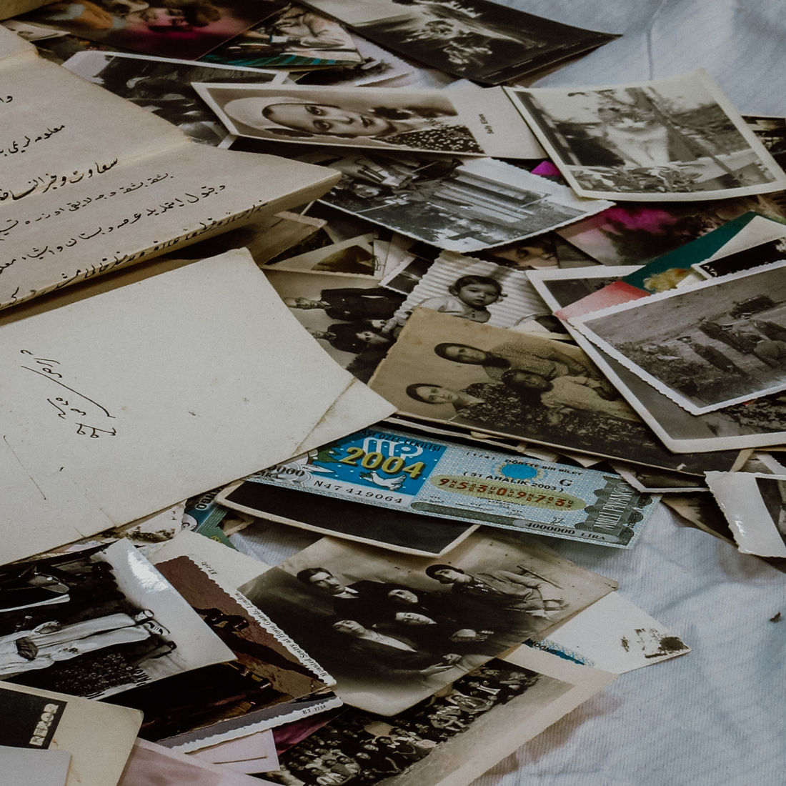 Kako stare fotografije i predmeti čuvaju obiteljske priče