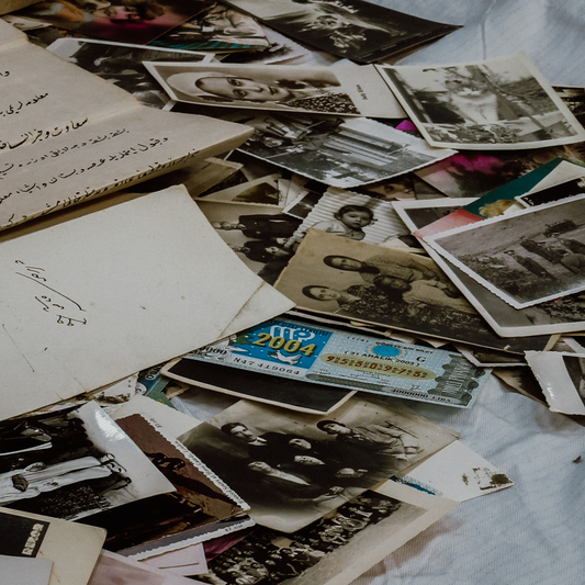 Kako stare fotografije i predmeti čuvaju obiteljske priče